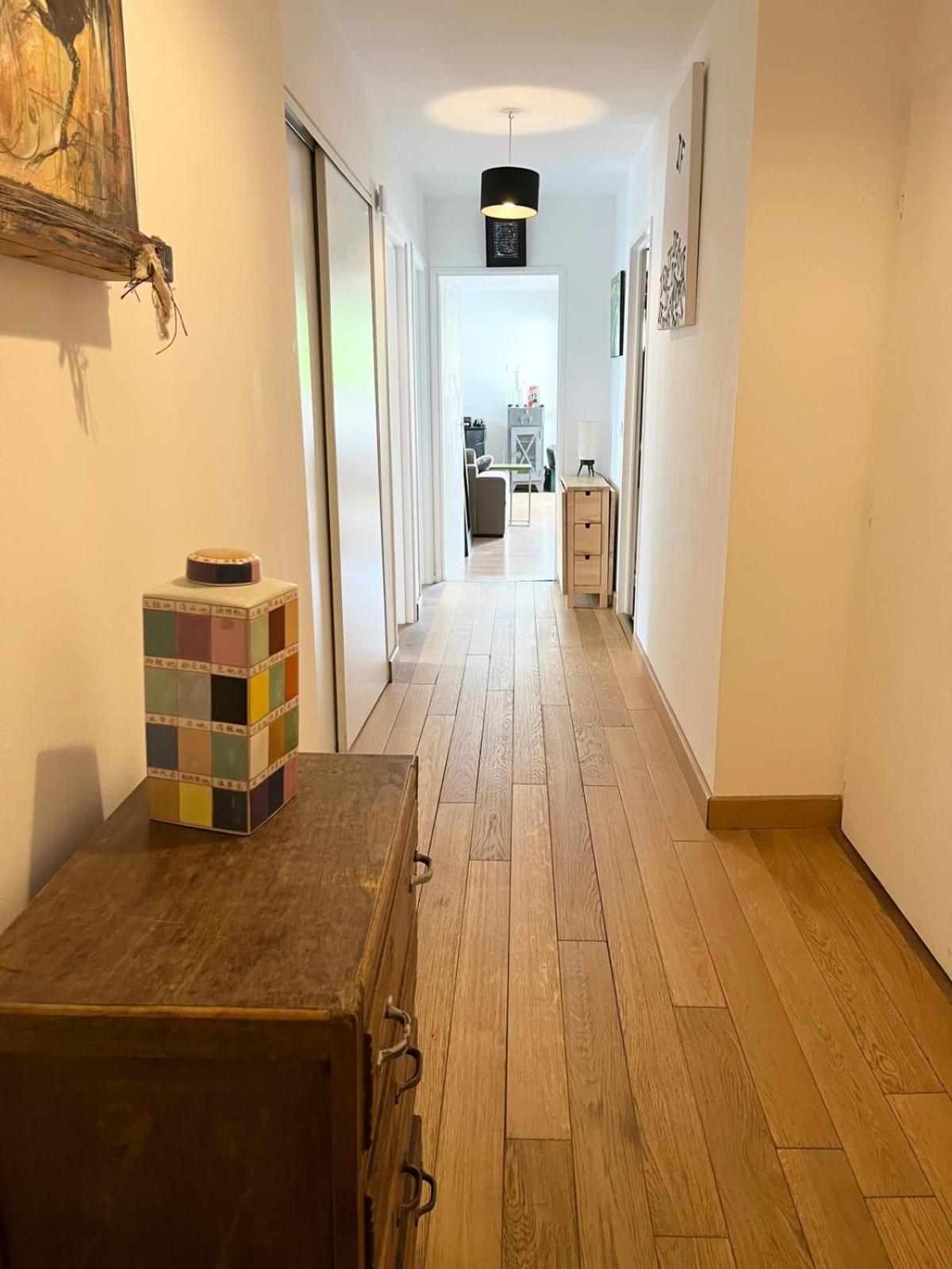 Large In Old Lille, Balcony, Secure Parking Appartement *