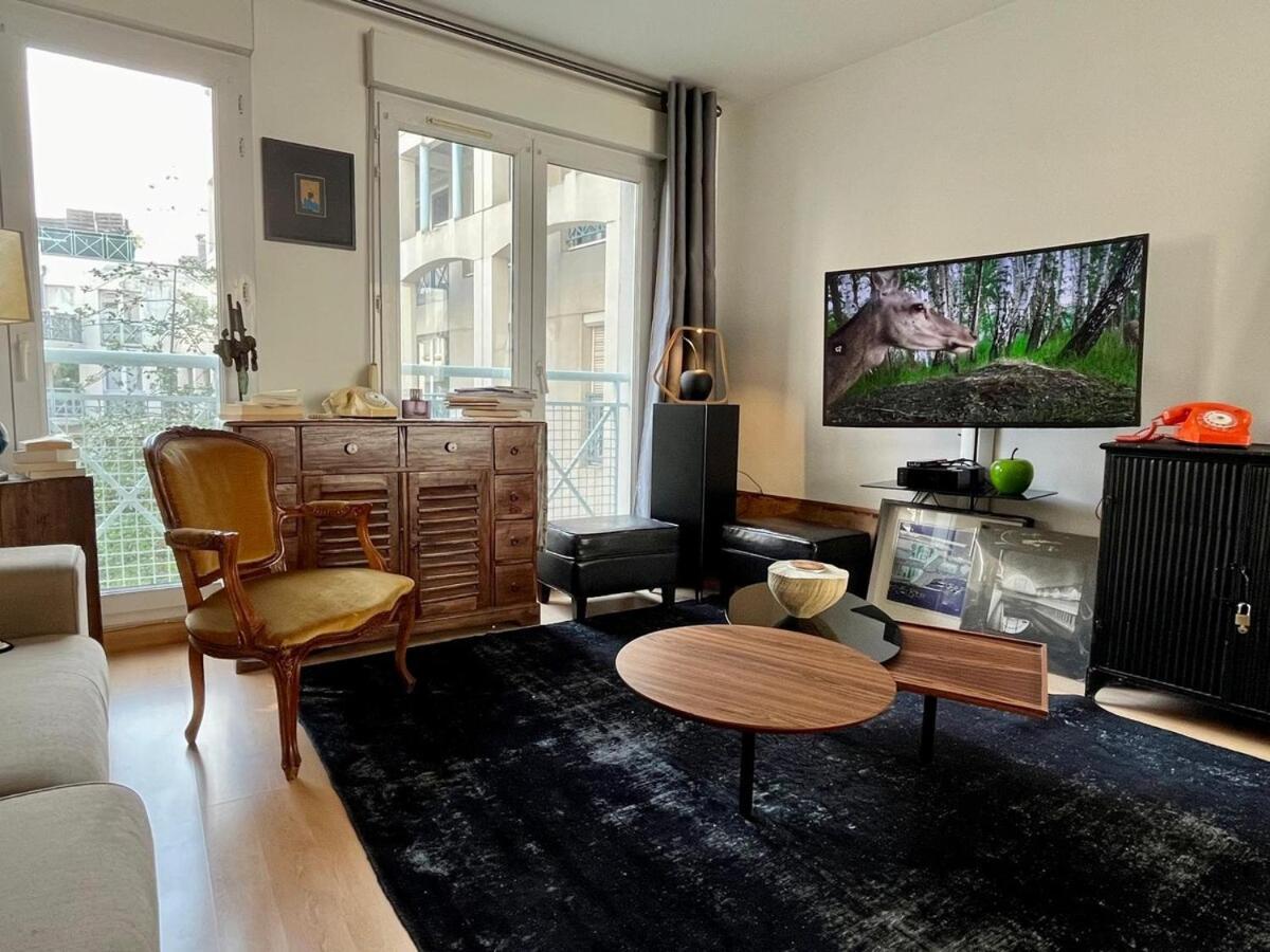 Large In Old Lille, Balcony, Secure Parking Appartement *